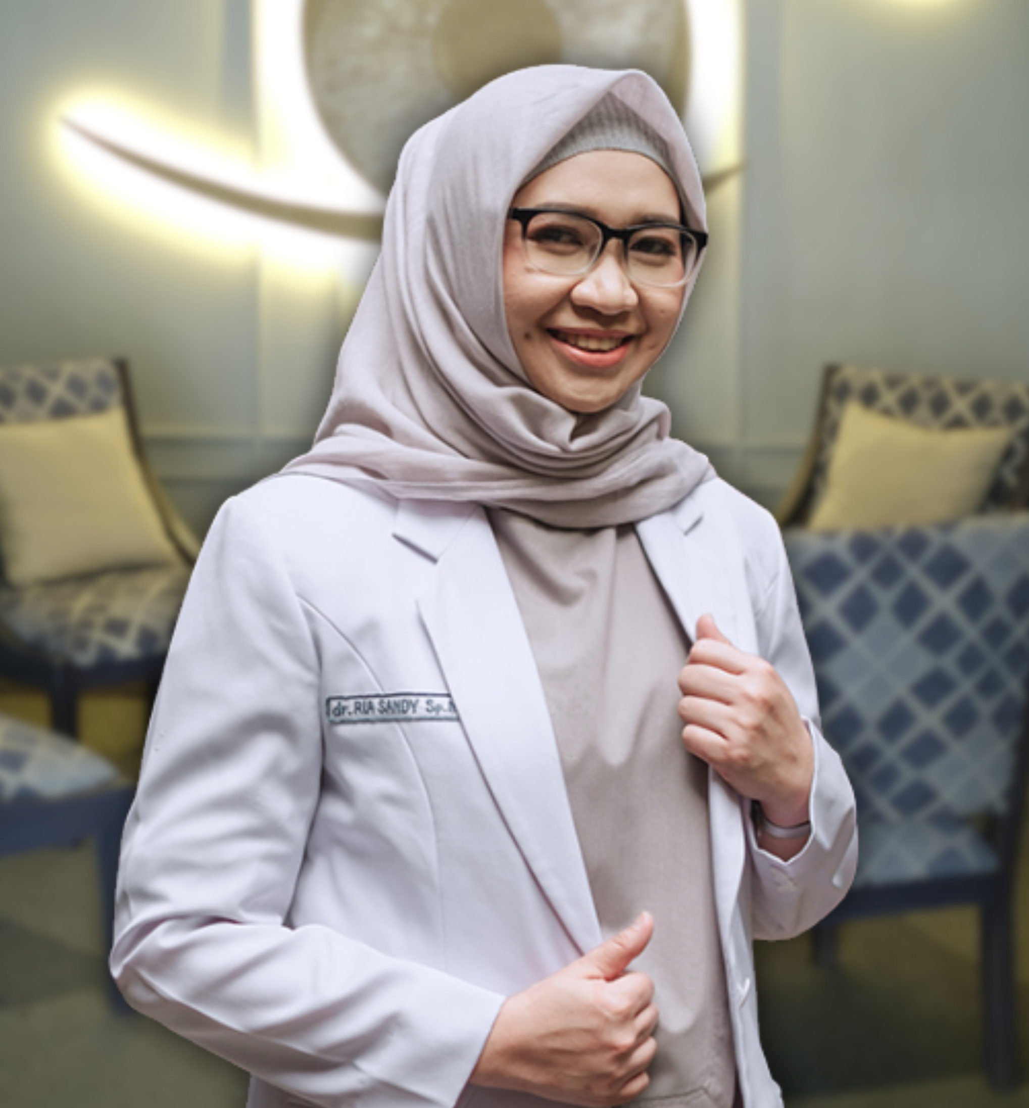 dr. Ria Sandy Deneska, Sp.M(K)